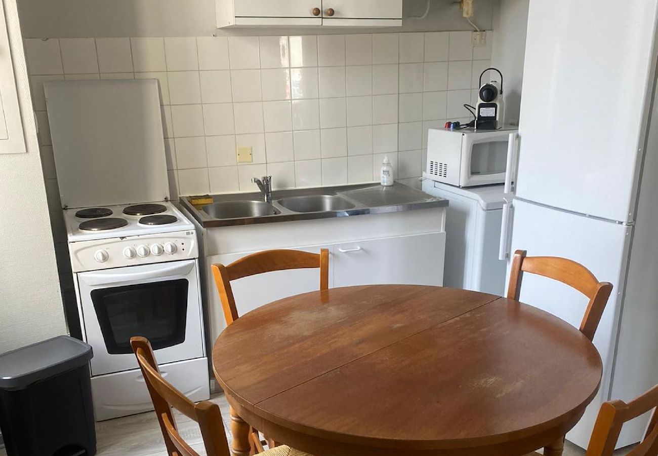 Apartment in Candé - 2 bedrooms in the heart of Candé Hote-Zen WIFI