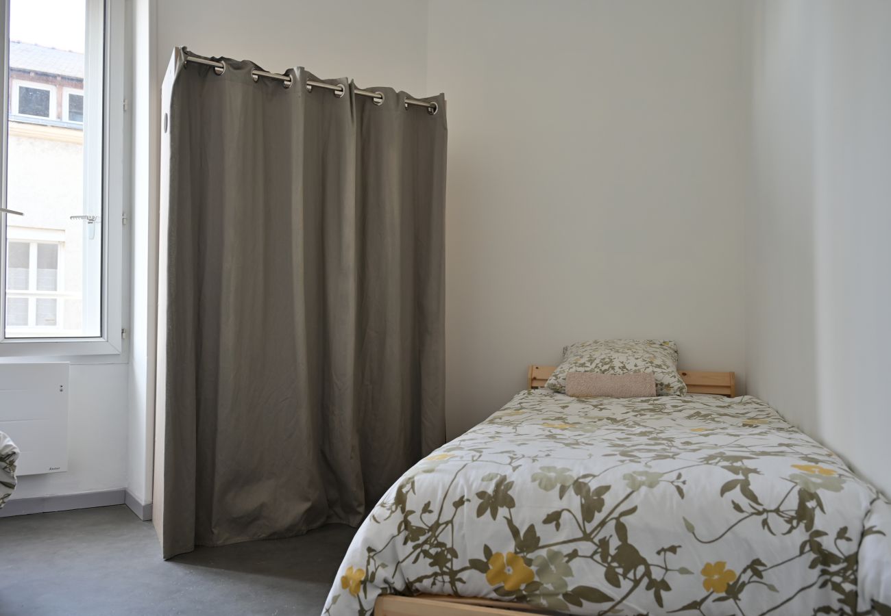 Apartment in Candé - 2 bedrooms in the heart of Candé Hote-Zen WIFI