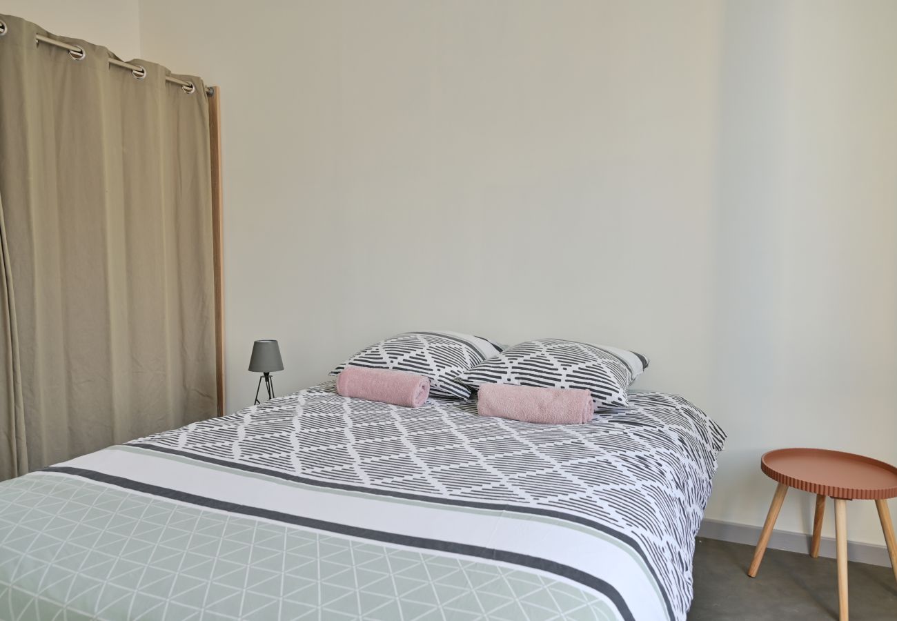 Apartment in Candé - 2 bedrooms in the heart of Candé Hote-Zen WIFI