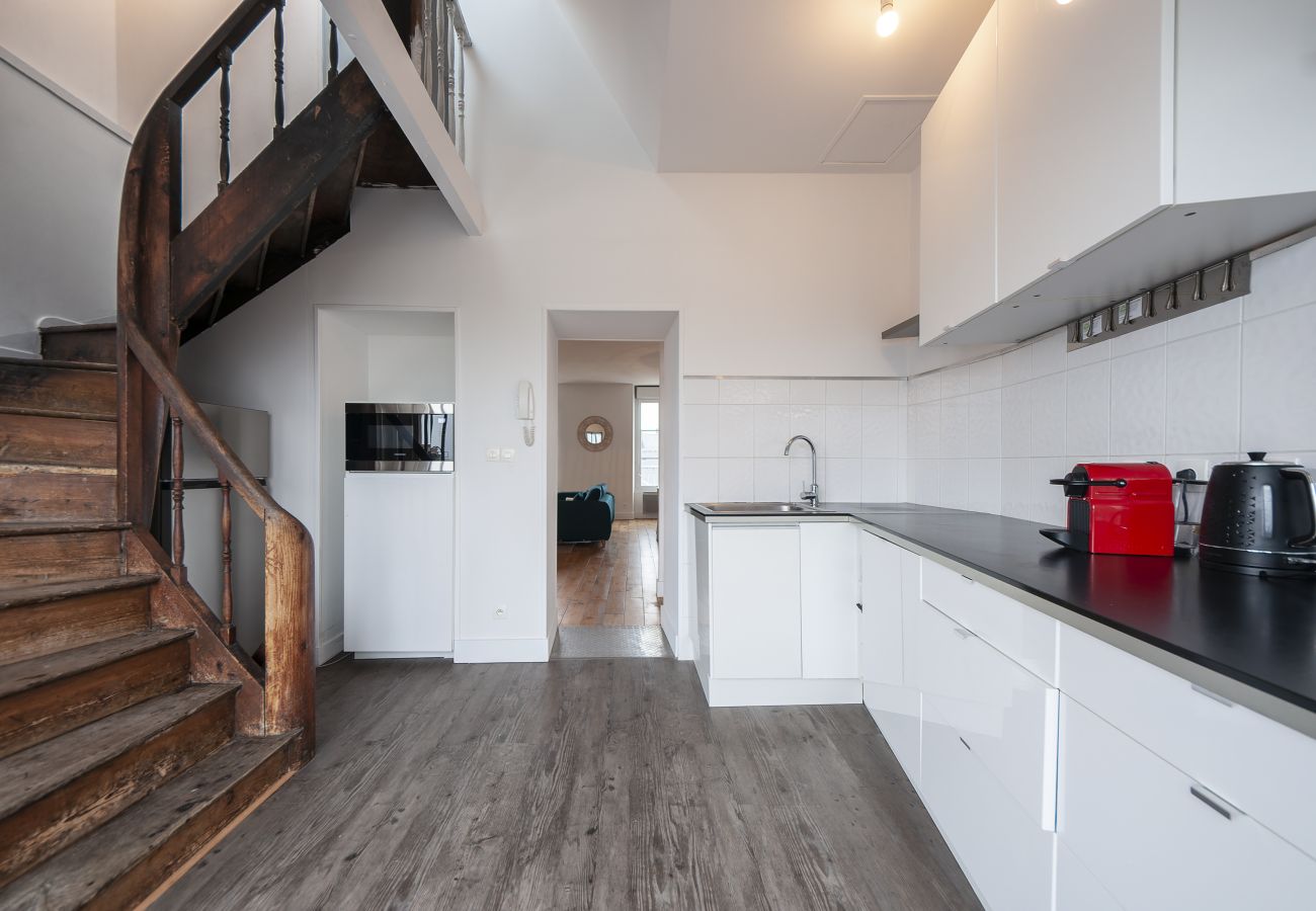 Apartment in Ancenis - Large cottage - terrace overlooking the Loire and the Castel of Ancenis