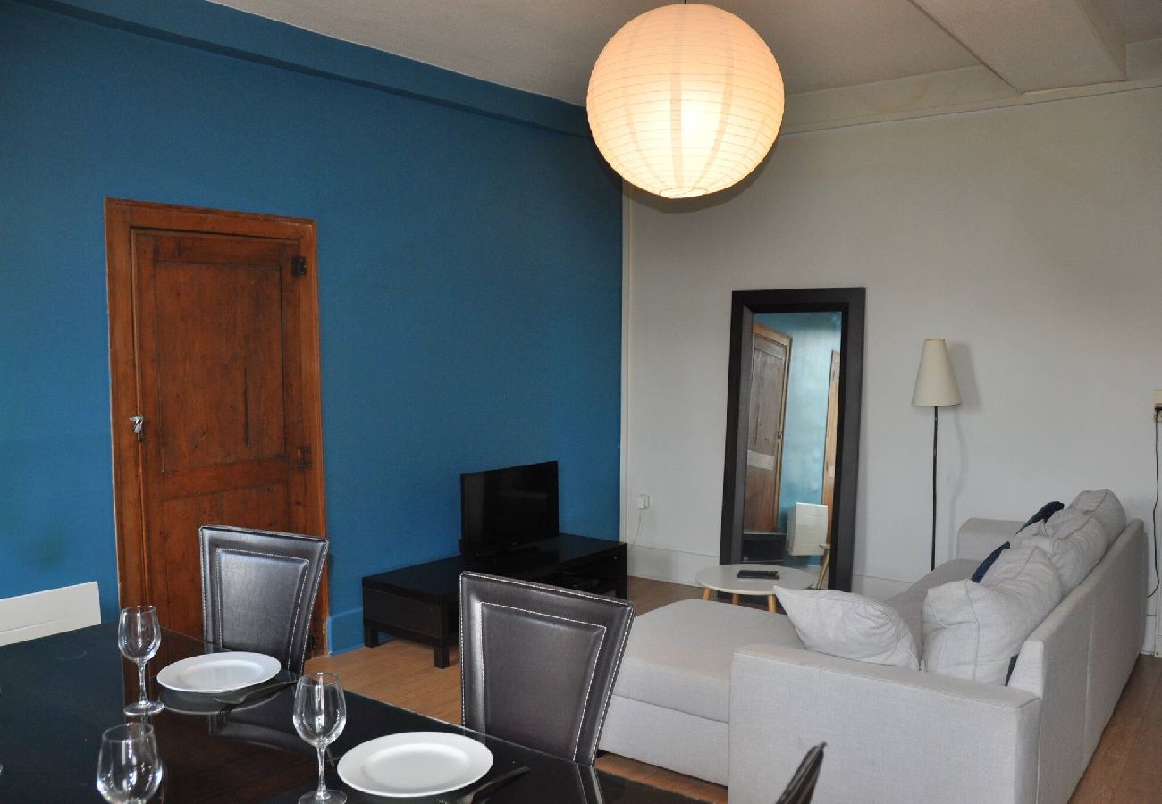 Appartement à Candé - Candé centre cuisine chambre salon Hote-Zen WIFI 