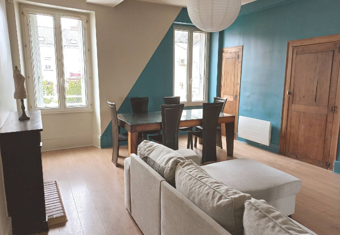 Appartement à Candé - Candé centre cuisine chambre salon Hote-Zen WIFI 