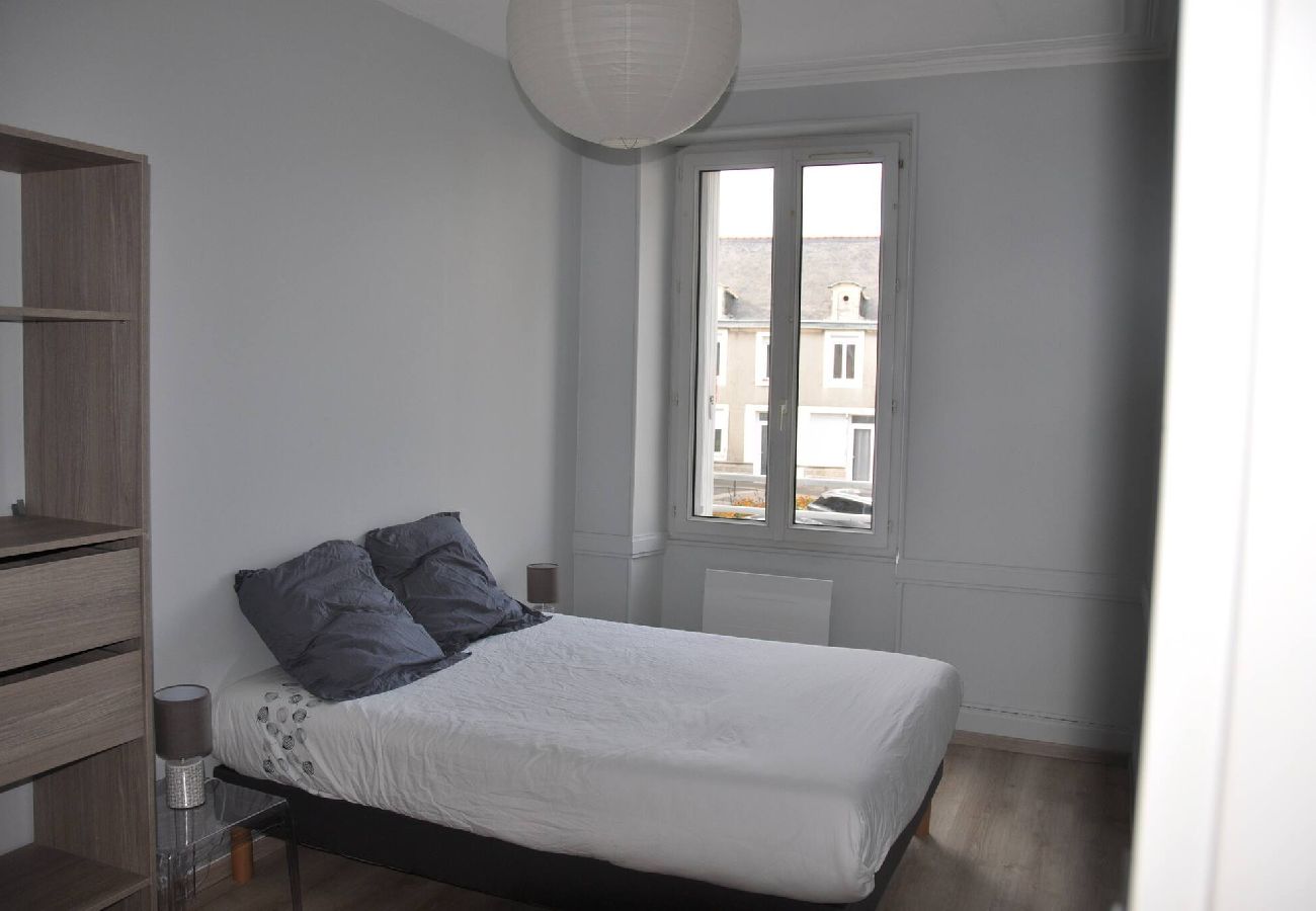 Appartement à Candé - Candé centre cuisine chambre salon Hote-Zen WIFI 