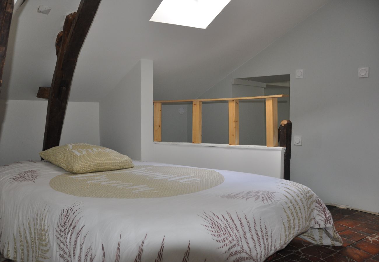 Appartement à Candé - Candé centre cuisine chambre salon Hote-Zen WIFI 