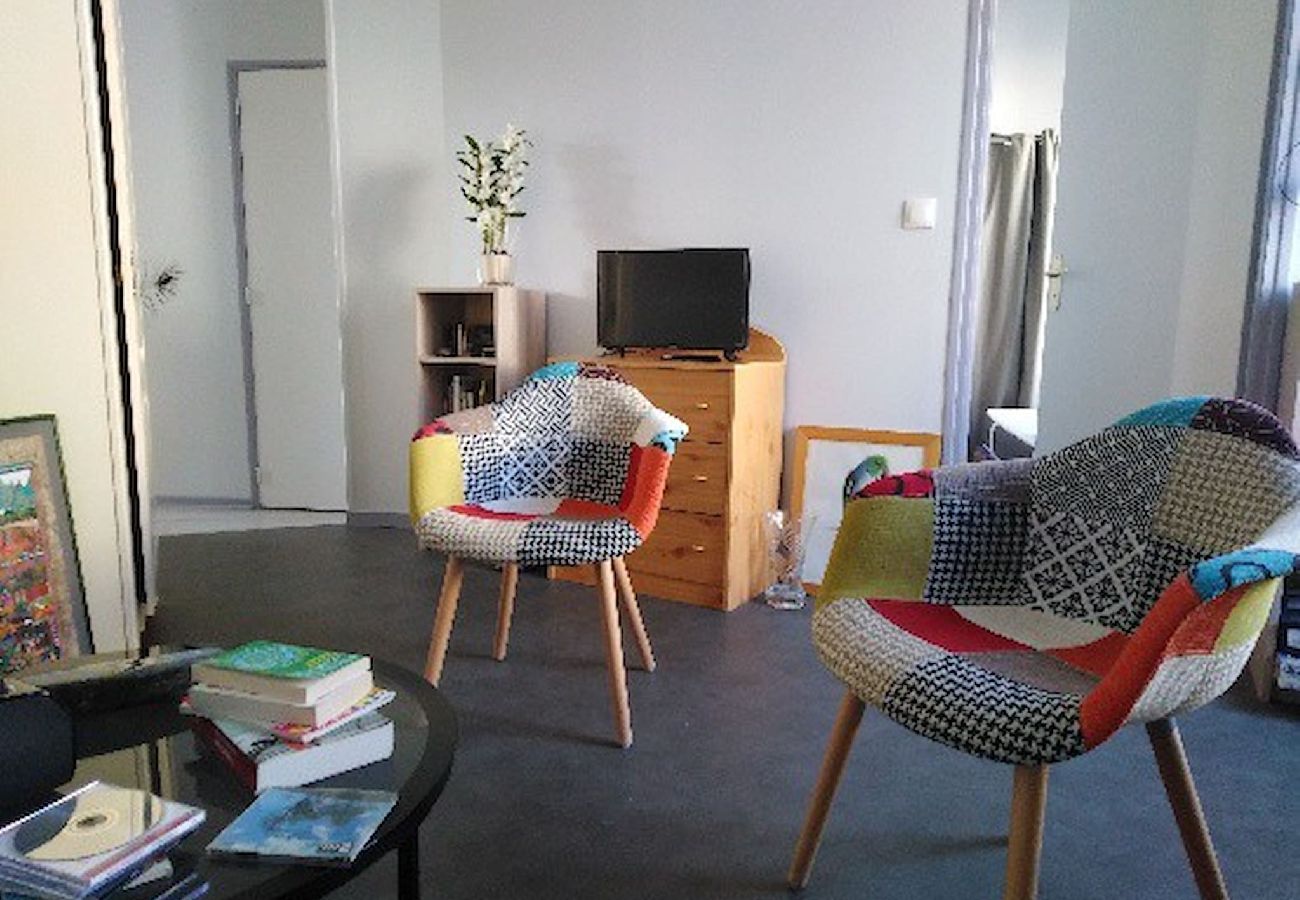 Appartement à Candé - 2 chambres au cœur de Candé Hote-Zen WIFI 