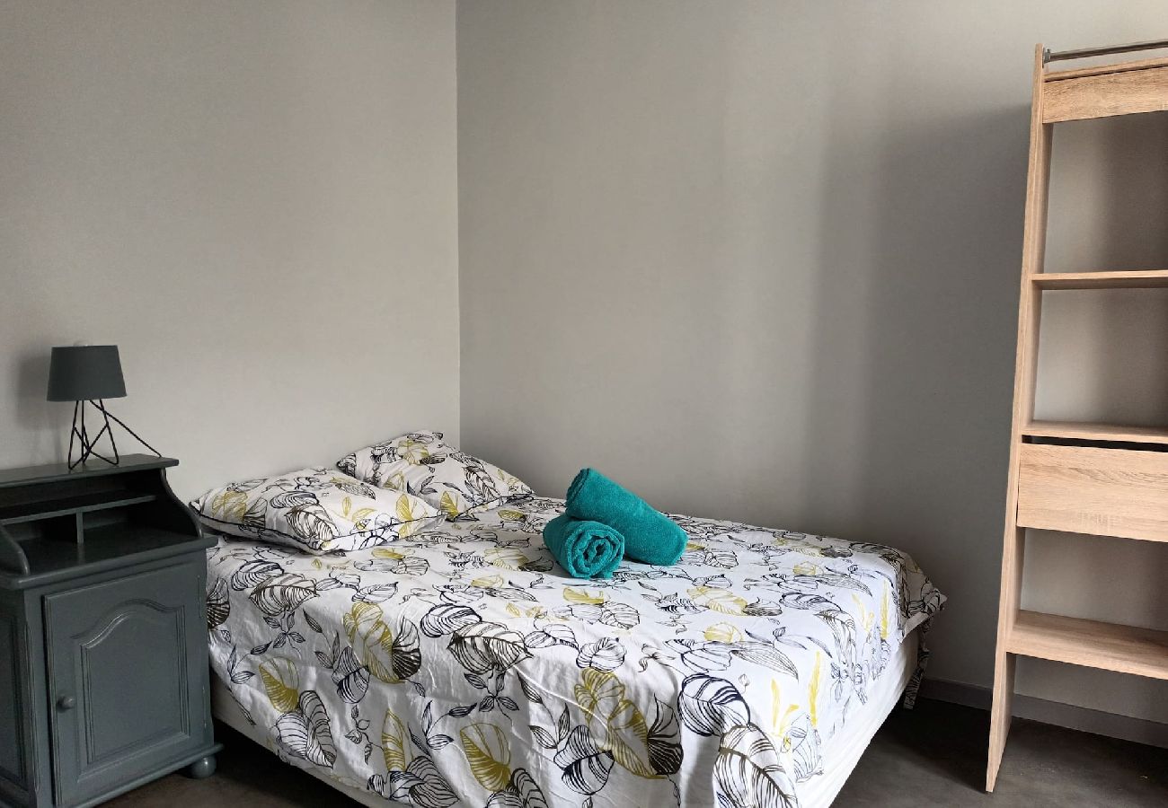 Appartement à Candé - 2 chambres au cœur de Candé Hote-Zen WIFI 