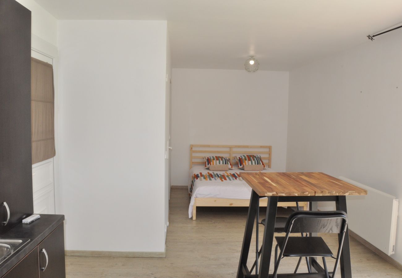 Studio à Le Fuilet - Studio de la villa à la fosse à l'âne