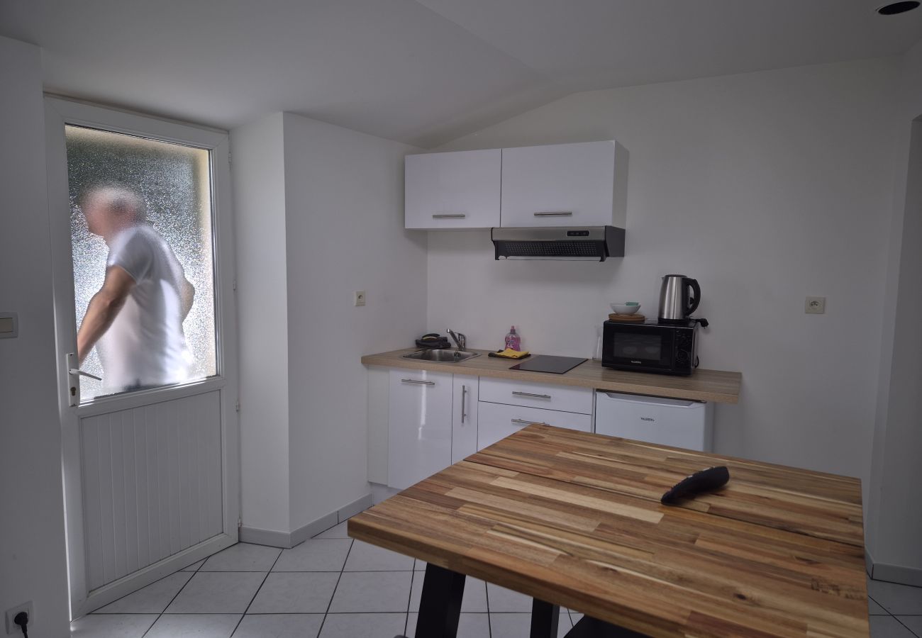 Appartement à Le Fuilet - Petit T2 de la villa de la fosse à l'âne