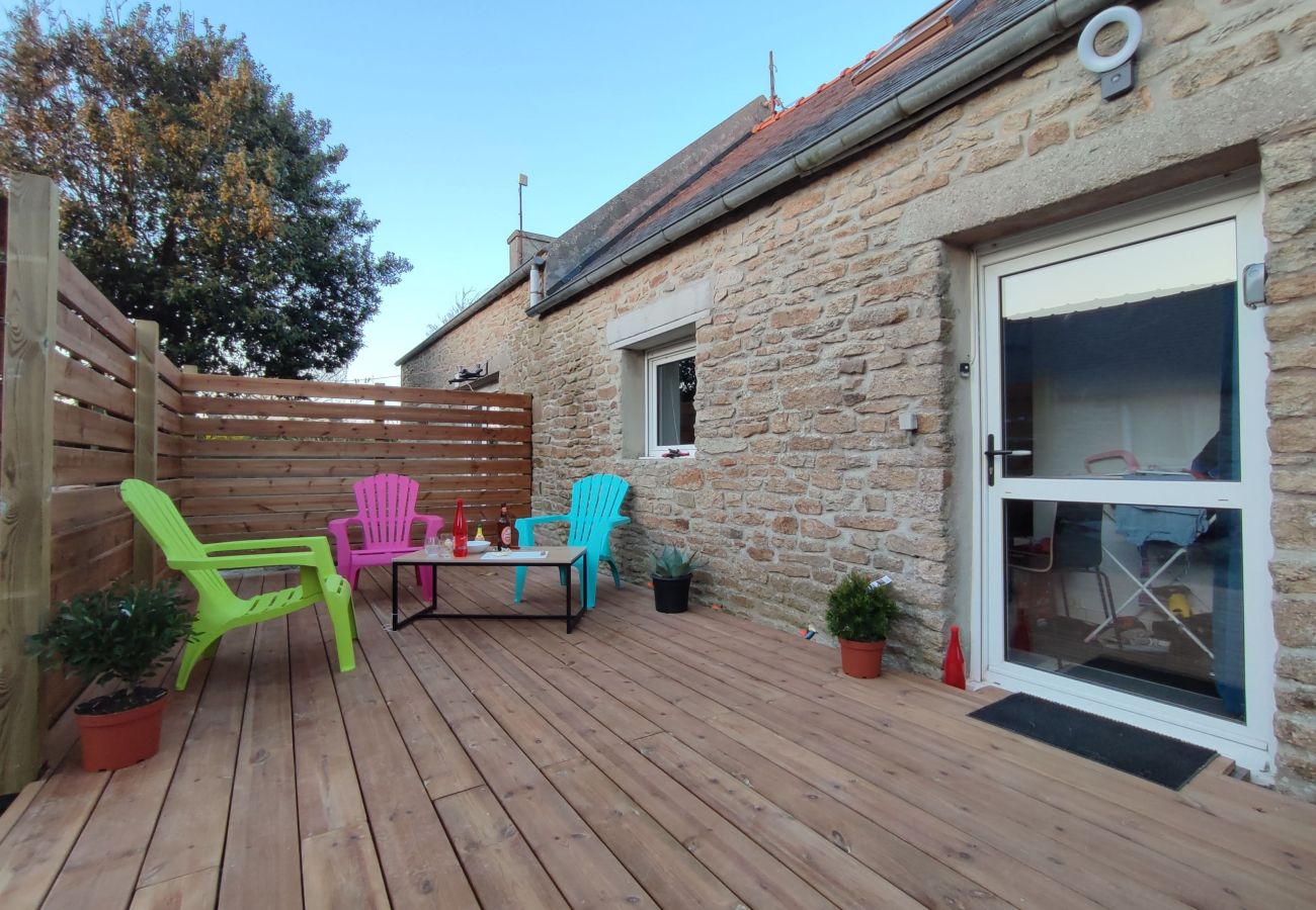 Maison à Ploudalmézeau - Le Ptit St Roch - 4 chambres - 3sdb - jardin - 5km mer